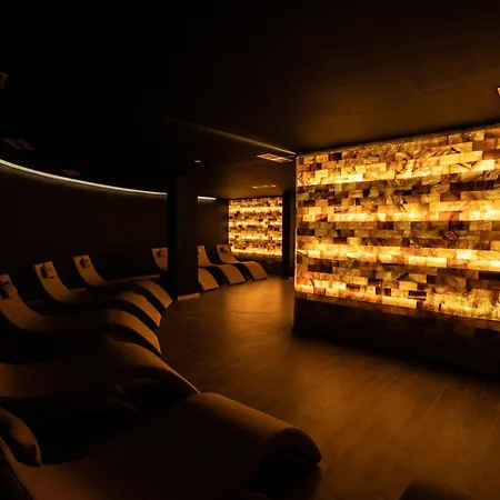 Fafa Sun - Adults Only Golem (Tirana)