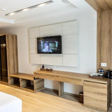 Fafa Sun - Adults Only Hotel Golem (Tirana)